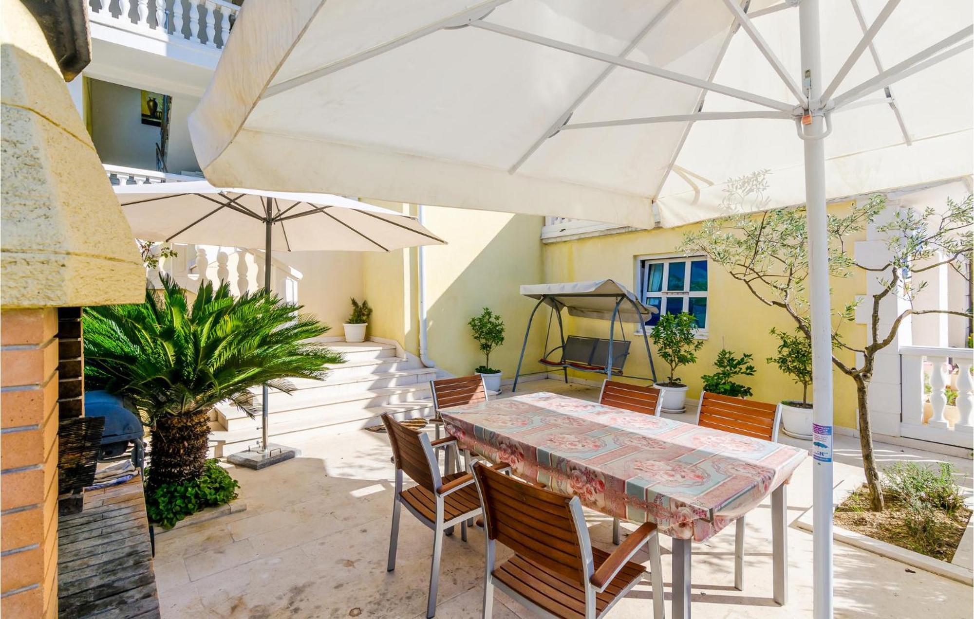 Gorgeous Apartment In Slano With Kitchen Exterior photo
